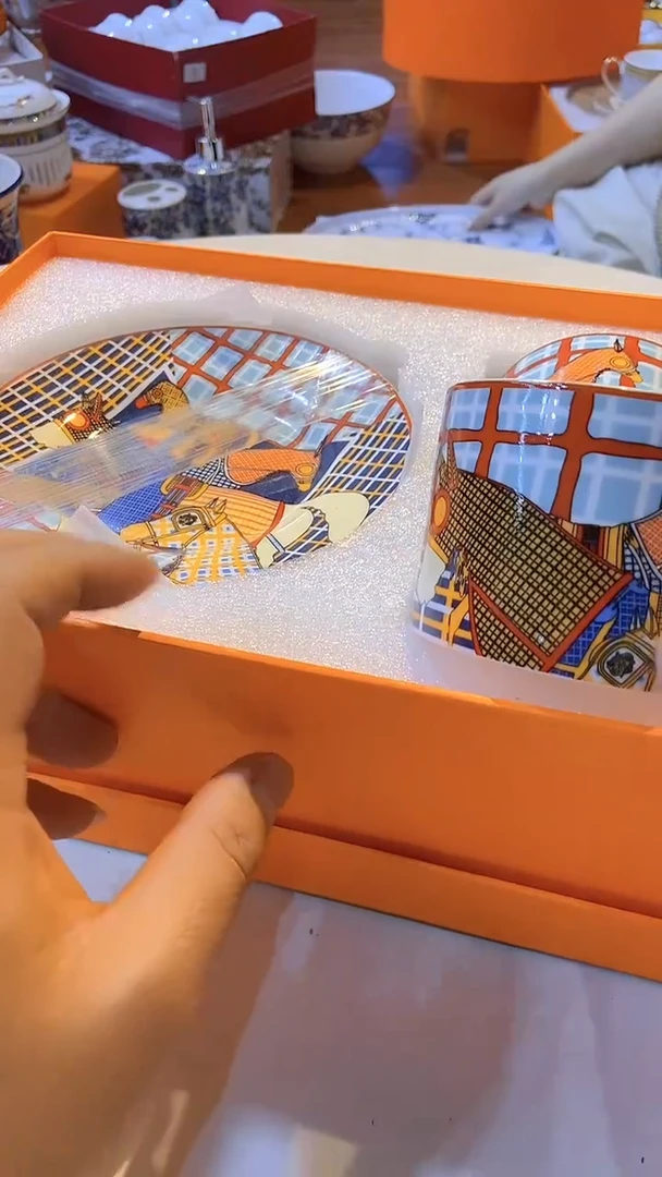 鸿辉家品牌瓷器，京东包邮！