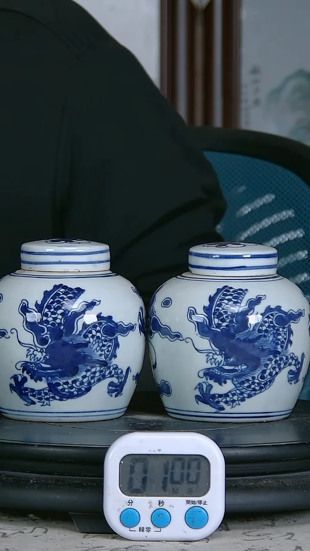 陶阿*青花精绘龙纹图罐一对