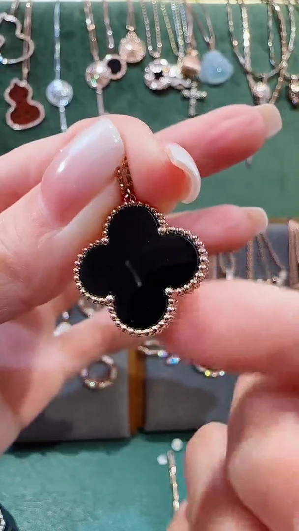 【闪购商品】玛瑙/玉髓吊坠(不含链)18K金镶嵌18K金幸运草吊坠