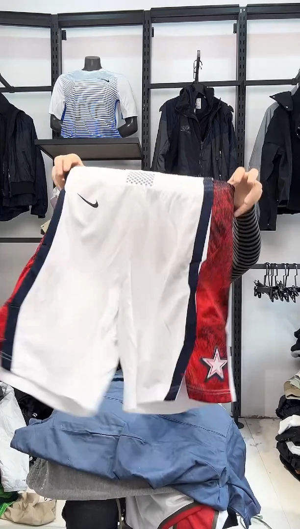 2423编码  瑕疵直播间过款为准 尺码165