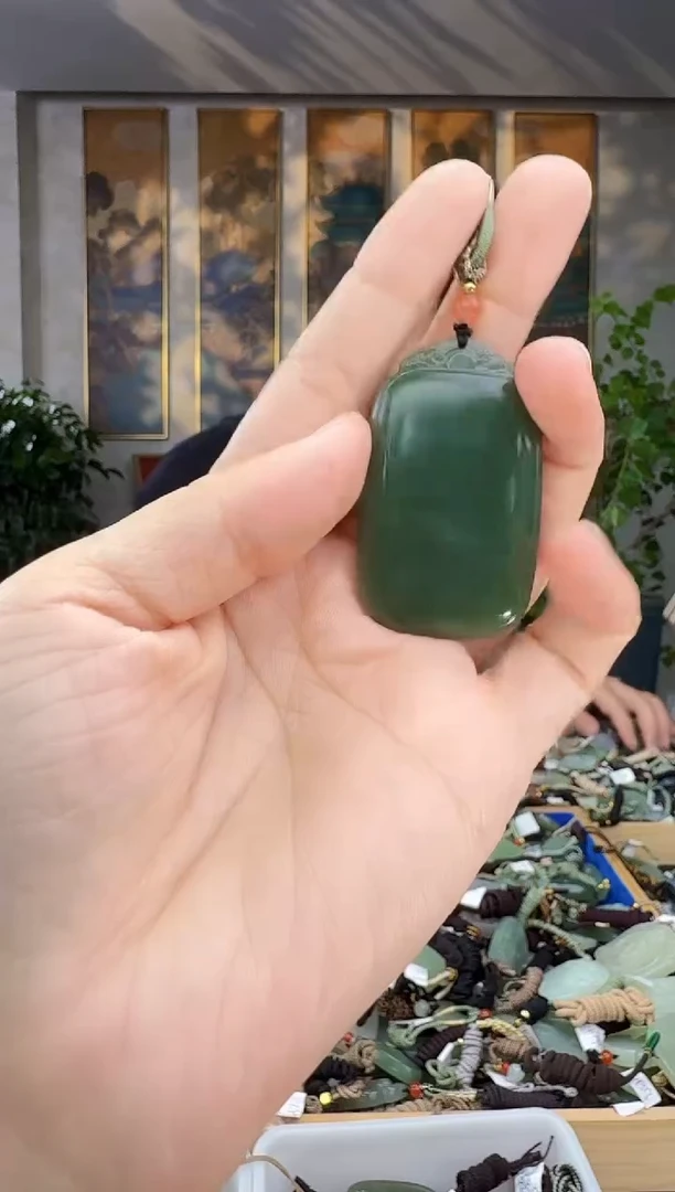 未镶嵌和田玉挂件拍一发一