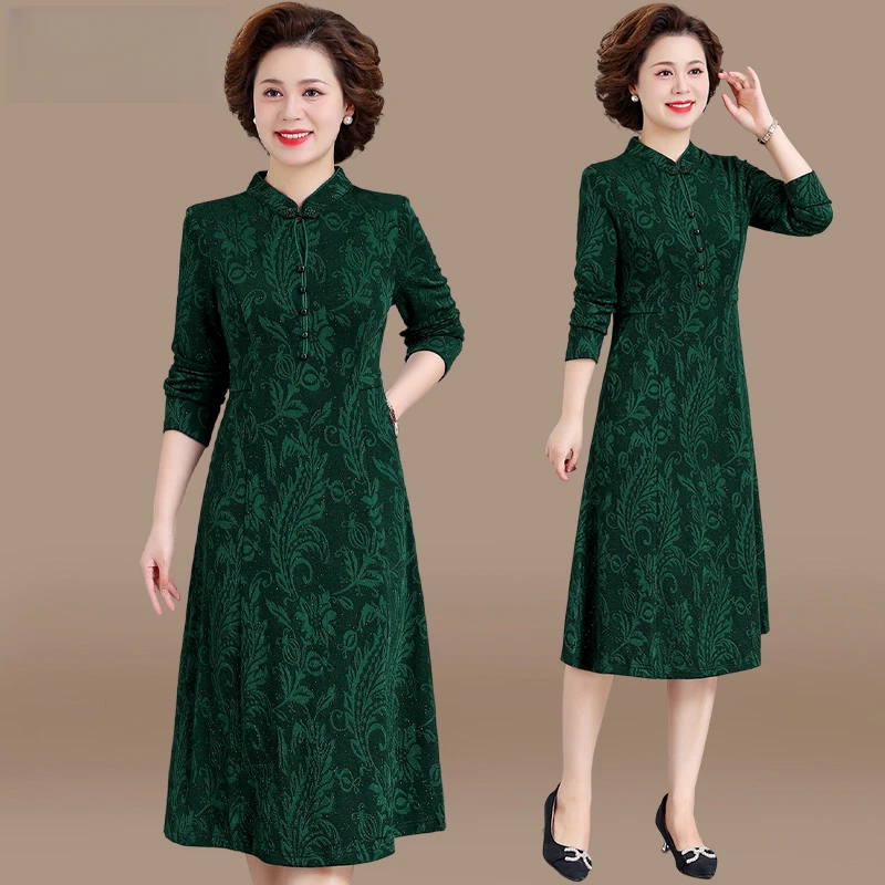 妈妈春装金丝绒连衣裙中年女洋气2025新款中老年人春秋季气质裙子