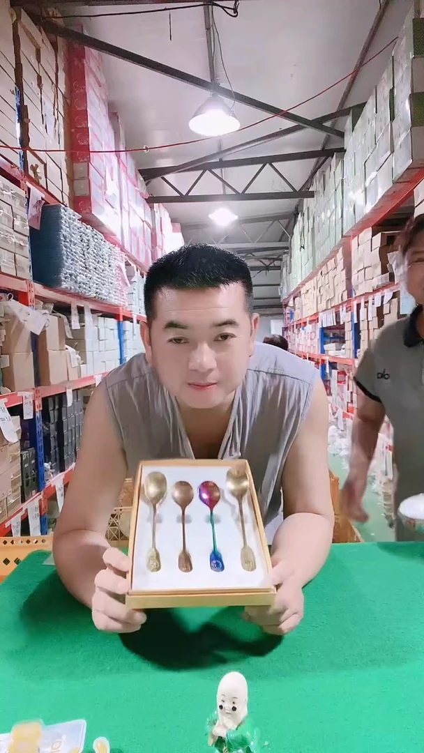 瓷片碗碟好物一件不留@@1