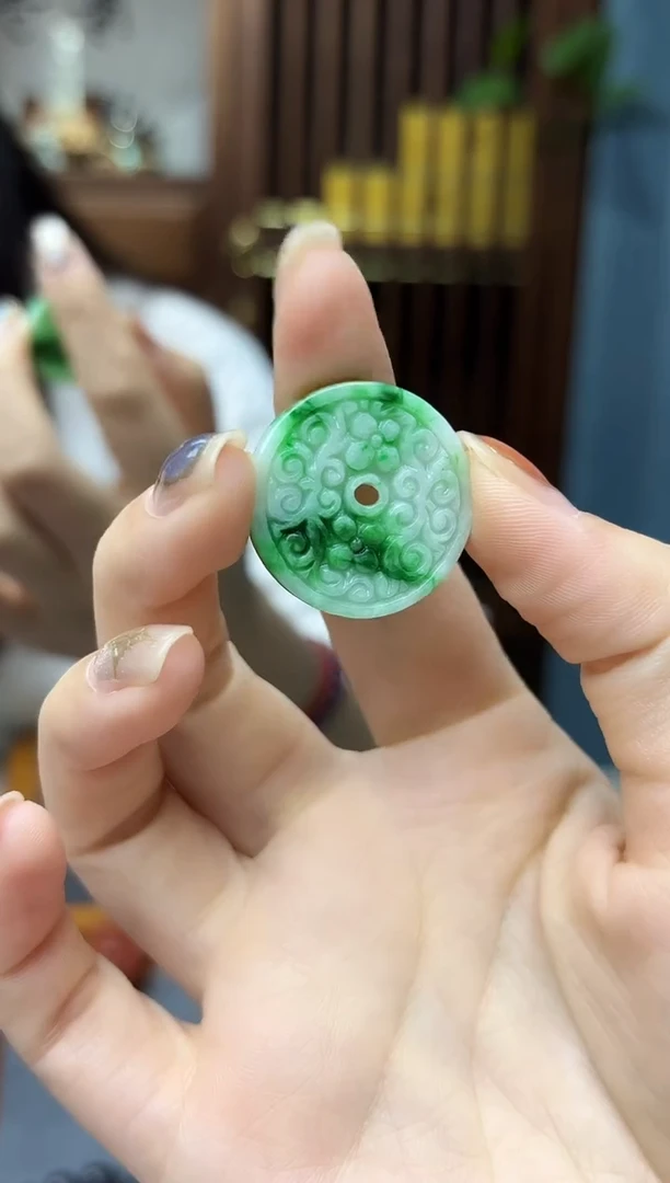 未镶嵌挂件翡翠翡翠雕花牌吊坠QK编绳