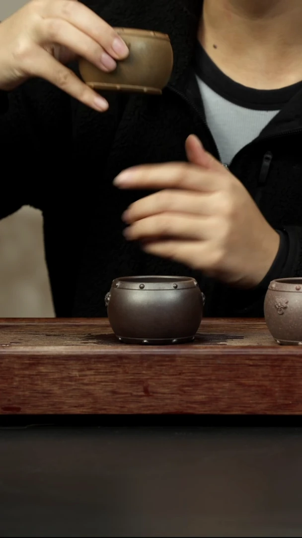 紫砂茶壶岩中泥三拼 战鼓杯