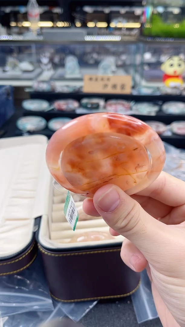 未镶嵌手镯石英质玉六*六圈口（赠品镯心）