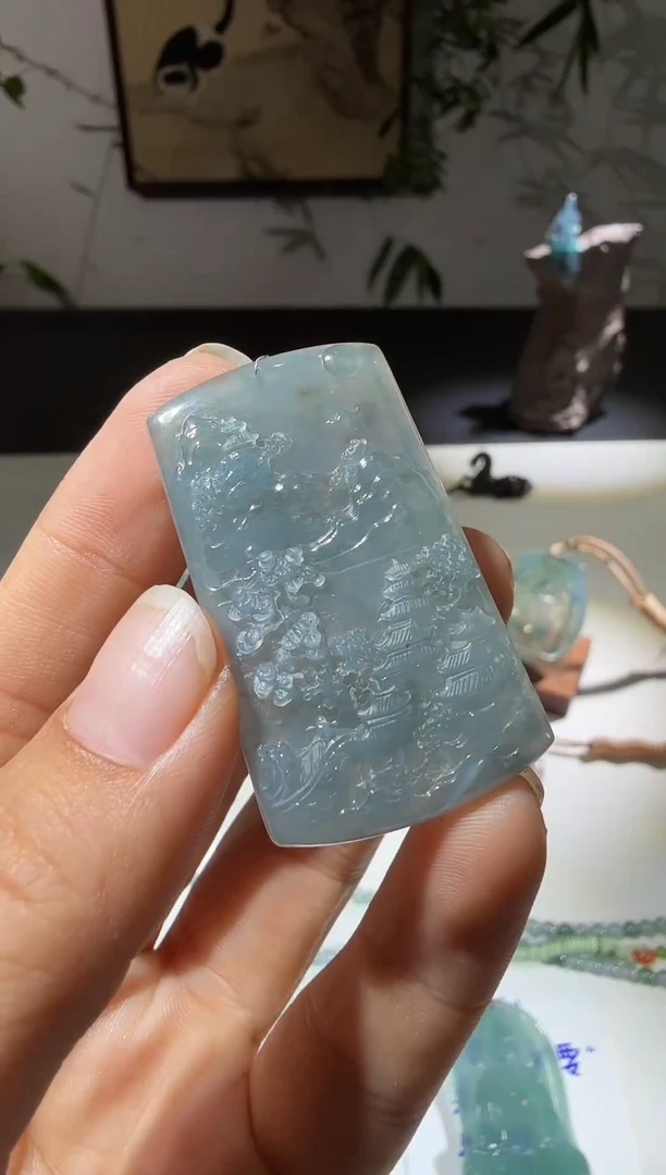 吊坠(不含链)未镶嵌翡翠山水牌