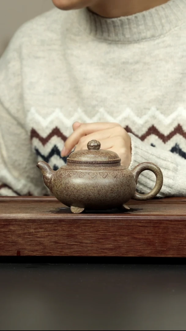 紫砂茶壶本绿柴烧 云肩如意