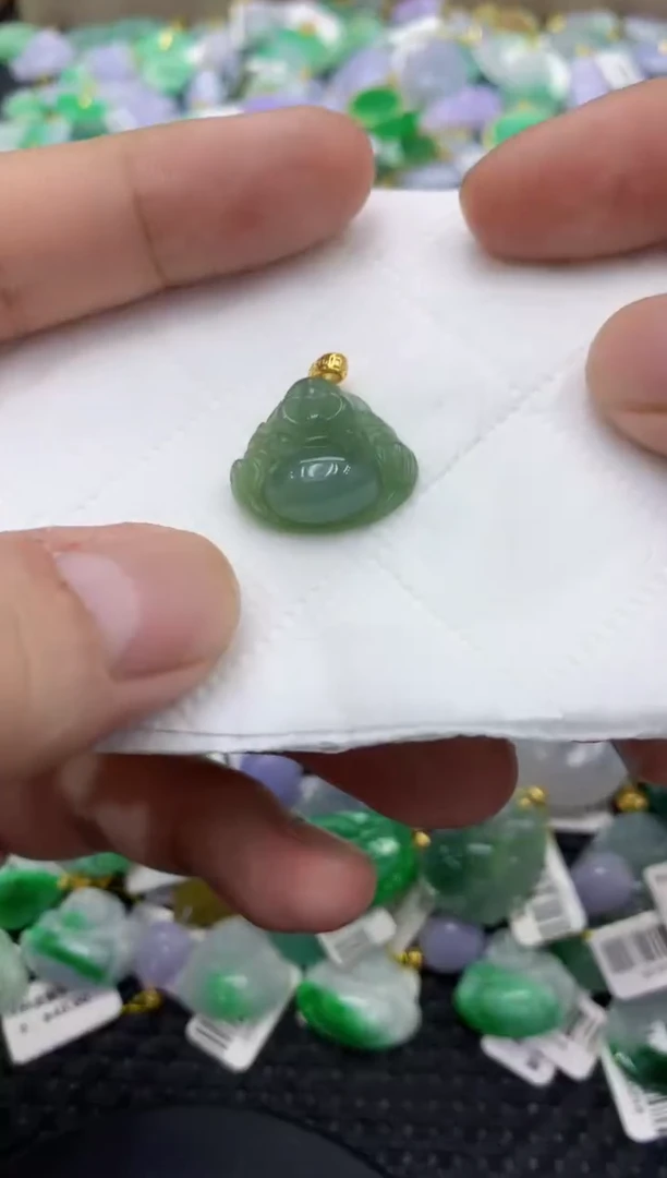 颈饰未镶嵌翡翠天然缅甸翡翠A货