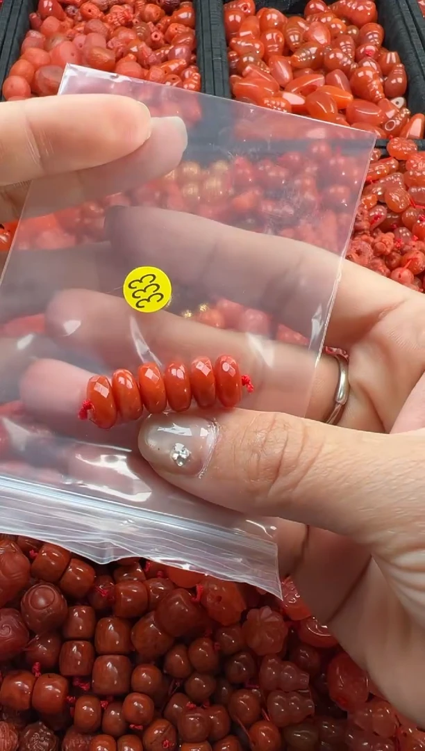 【闪购商品】南红玛瑙颈饰未镶嵌11