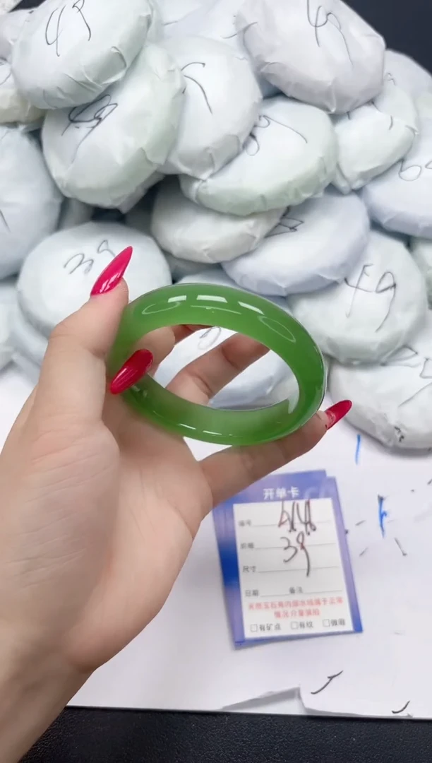 未镶嵌手镯石英质玉A146/5758