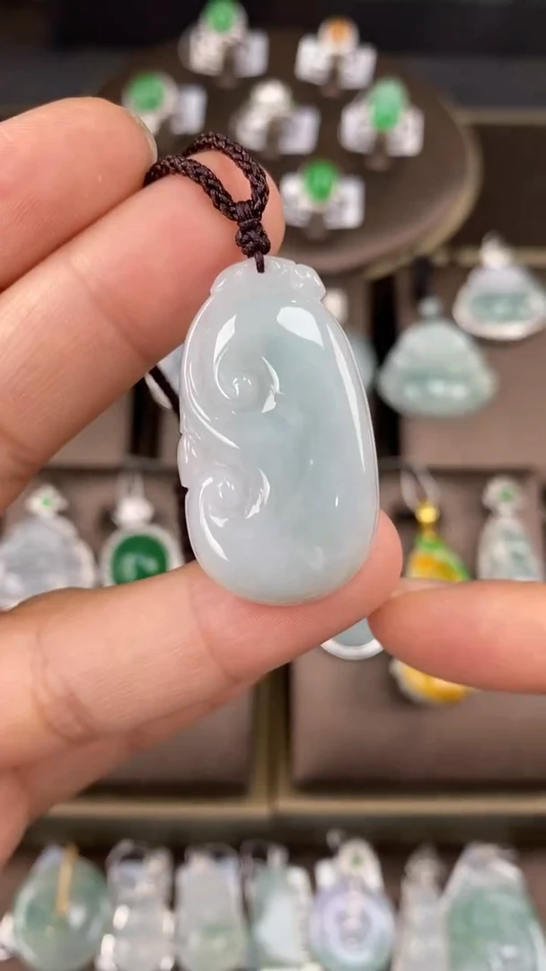 【闪购商品】翡翠吊坠(不含链)未镶嵌翡翠如意