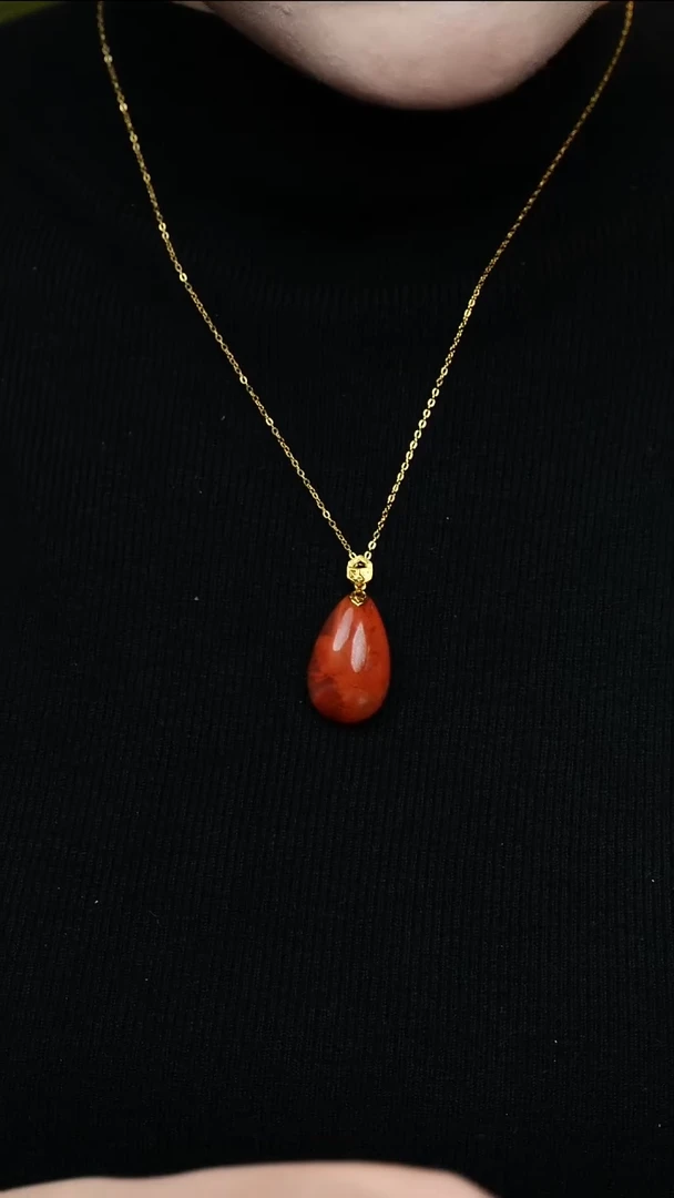 18K金镶嵌吊坠南红玛瑙D-903-10