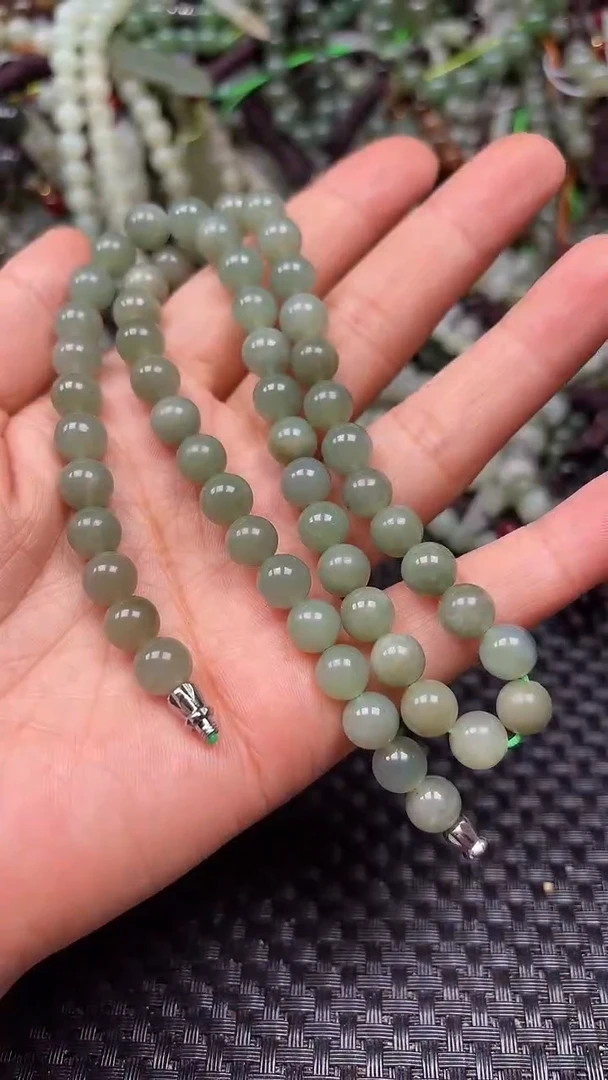 和田玉未镶嵌颈饰1