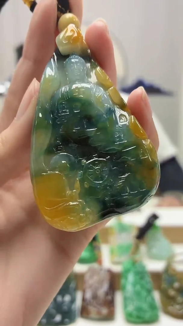 未镶嵌定制翡翠5060zm-毛货挂件60
