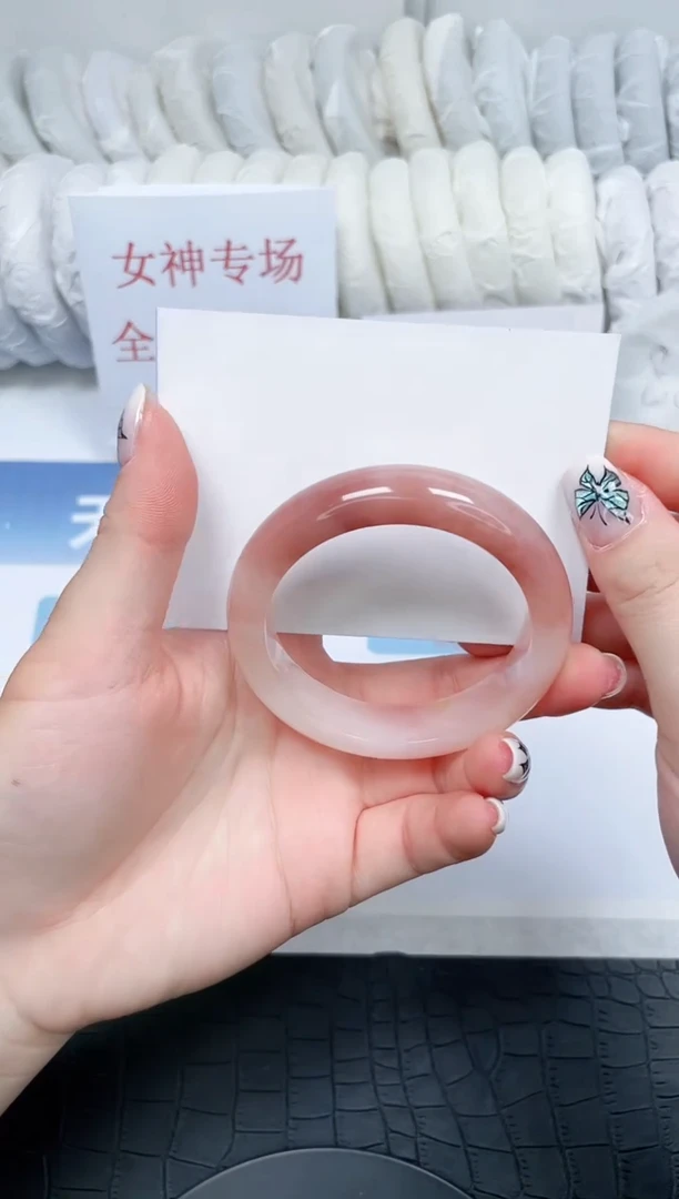 【闪购商品】石英质玉手镯未镶嵌20-50