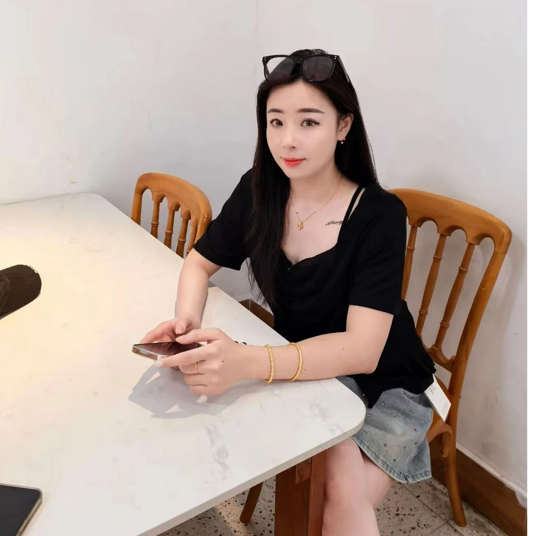 【私有浪漫】大码女装蕾丝假两件宽松气质别致捏褶百搭短袖T恤