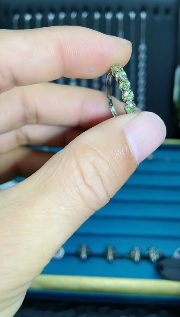 【闪购商品】橄榄石戒指银S925镶嵌1121