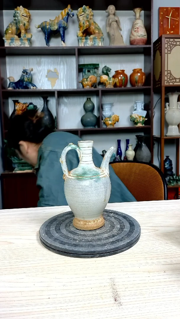 经典精美复古风格瓷器