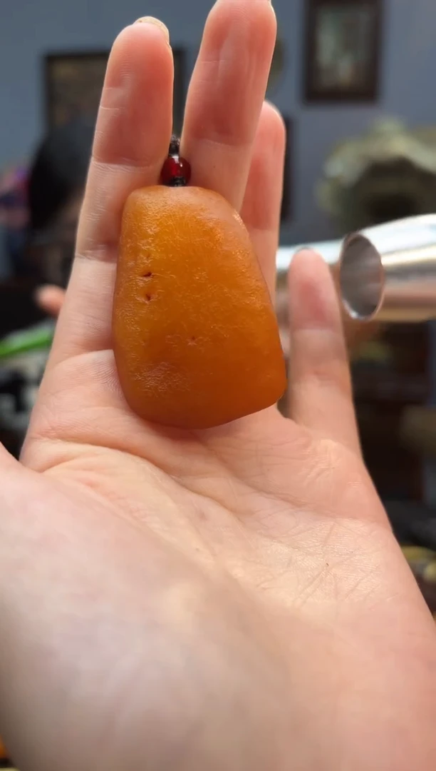 琥珀颈饰未镶嵌吊坠