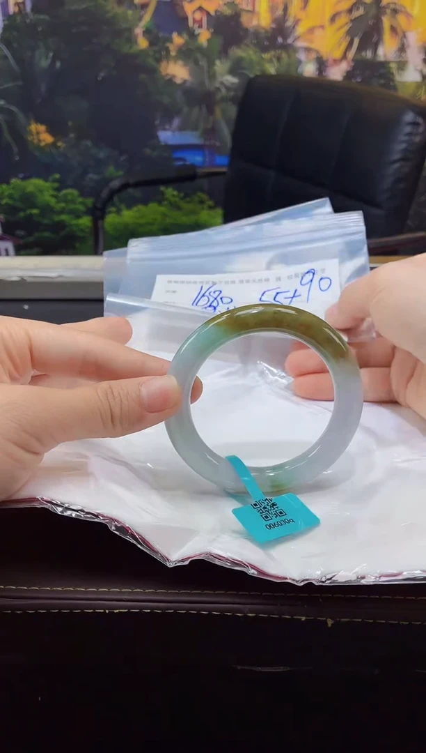 未镶嵌手镯定制翡翠毛货手镯需精细抛光/55