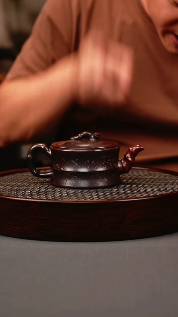 茶壶紫砂古红泥 双线竹节 太湖石