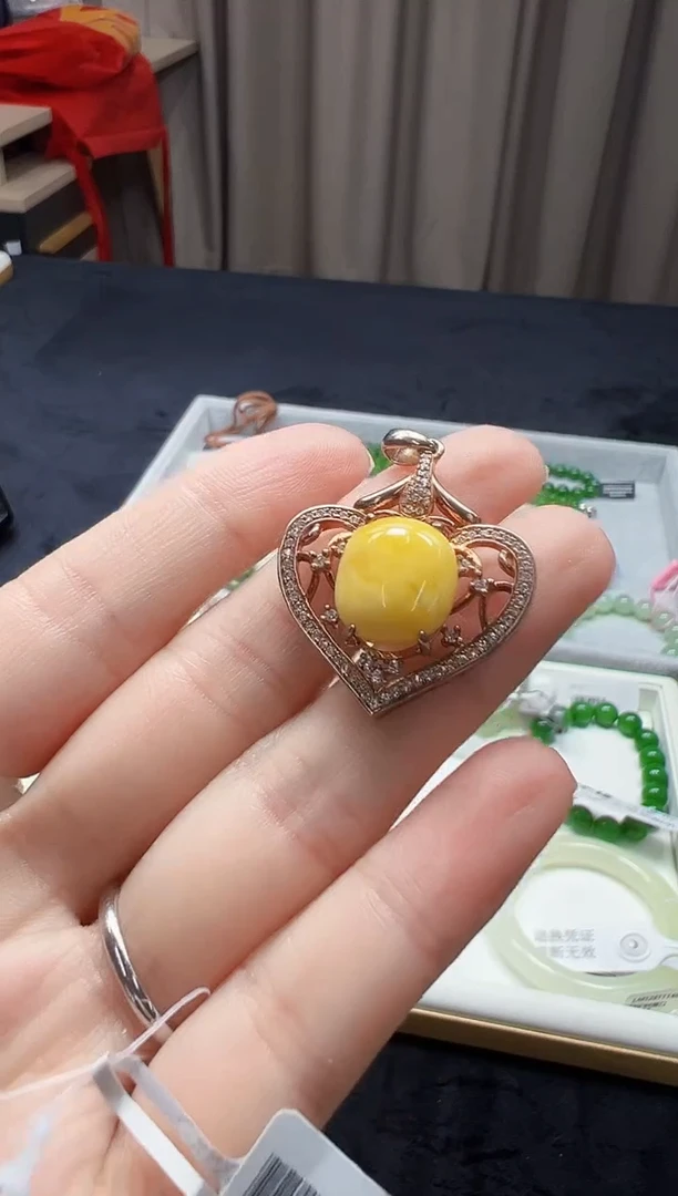 【闪购商品】银S925镶嵌蜜蜡颈饰蜜蜡心形吊坠XY6086