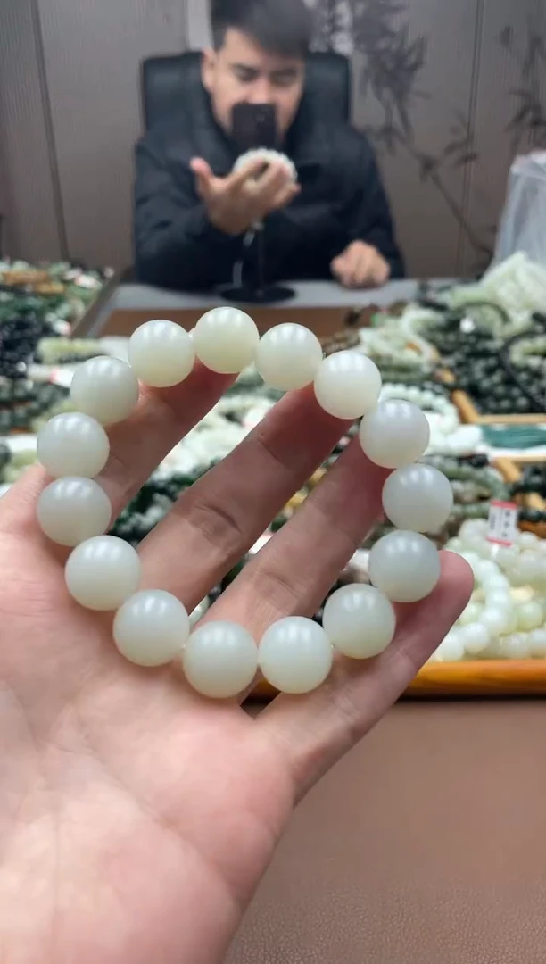 未镶嵌手串和田玉新疆黑山青花14