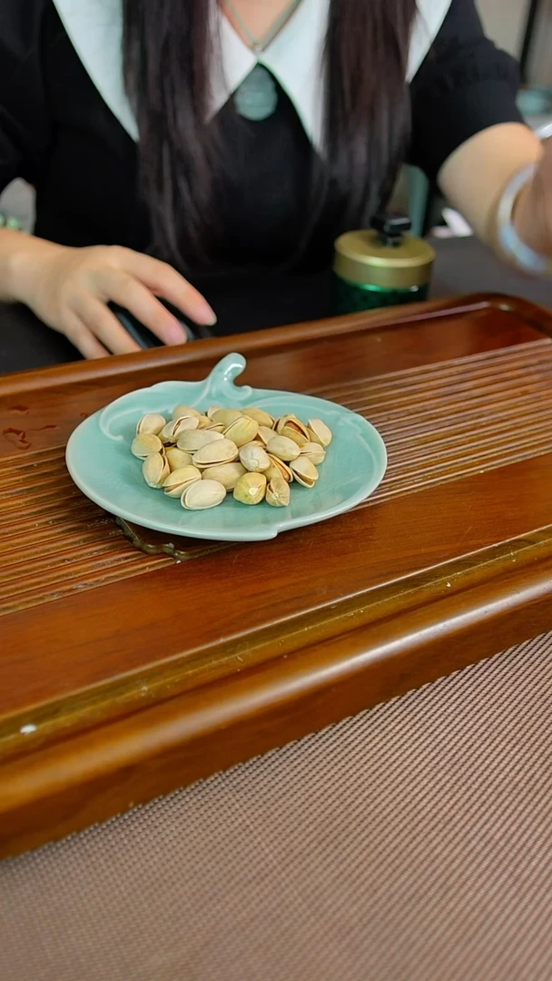 瓷片仿古釉福寿盘，一级品