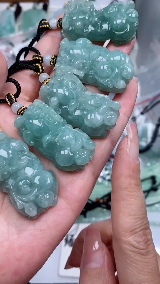 颈饰未镶嵌翡翠吊坠团购多样性发一件