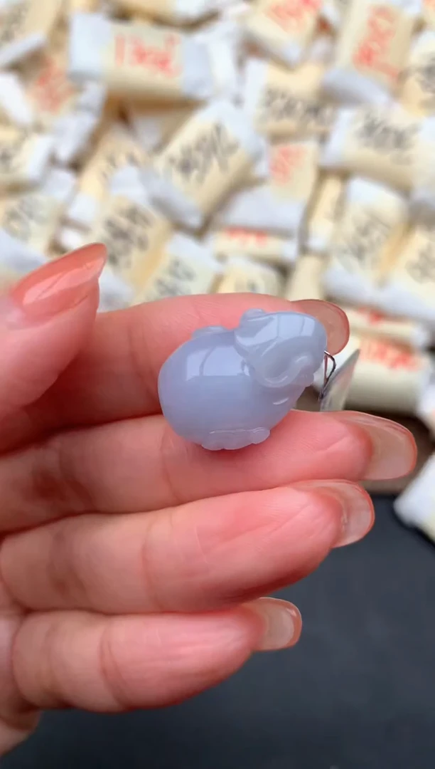 未镶嵌挂件翡翠1