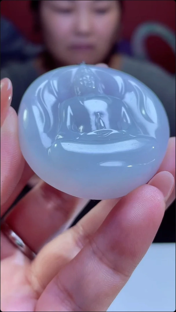定制翡翠未镶嵌人物