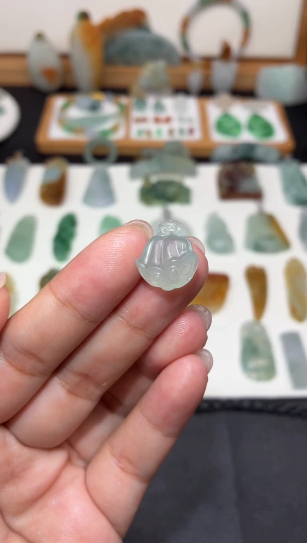 未镶嵌定制翡翠小莲蓬