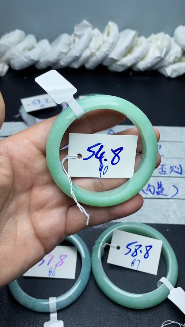 未镶嵌手镯翡翠90