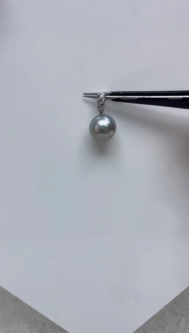 18K金镶嵌颈饰海水珍珠