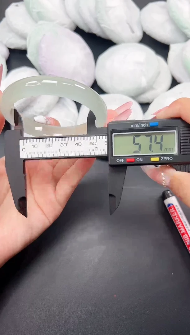 精品手镯，一物一拍J-054