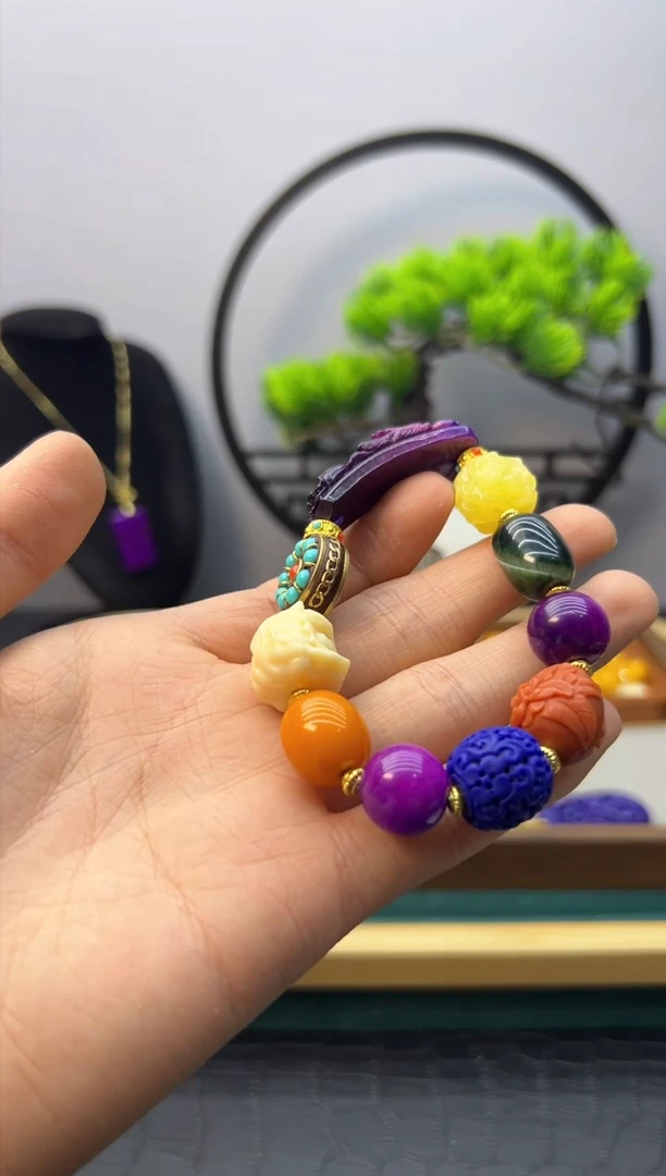 【闪购商品】苏纪石（舒俱来）颈饰14K金镶嵌S06