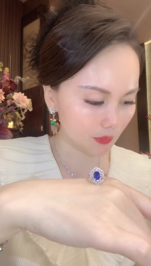 戒指蓝宝石18K金镶嵌C91