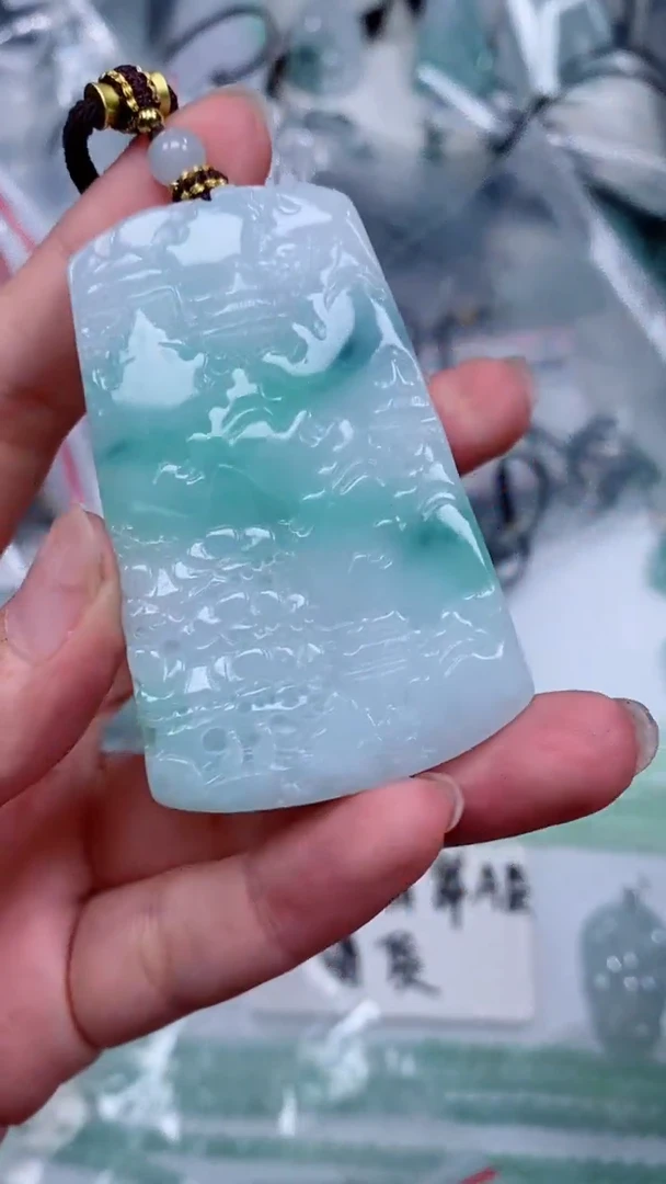 颈饰未镶嵌翡翠吊坠