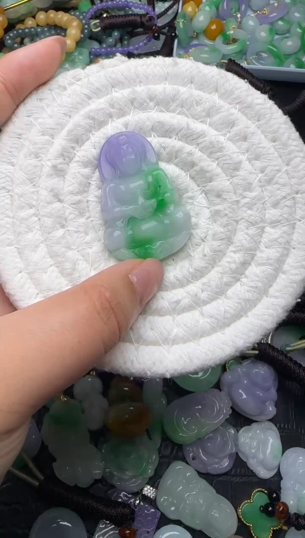 颈饰未镶嵌翡翠缅甸翡翠吊坠