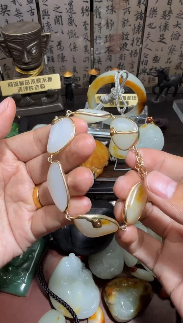 未镶嵌和田玉挂件和田玉