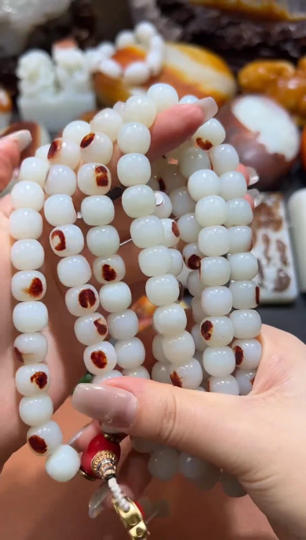 未镶嵌和田玉把件墨*和田玉