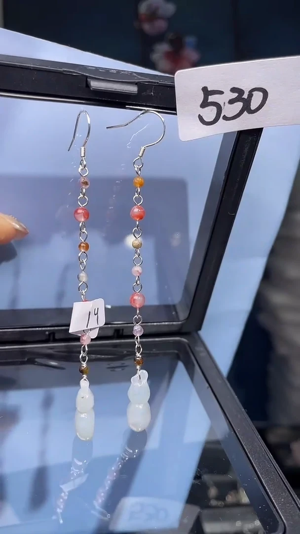 未镶嵌翡翠耳饰喜欢拍