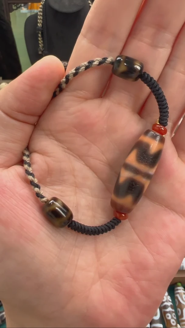 玛瑙/玉髓颈饰未镶嵌小卢朱砂料玛瑙天珠