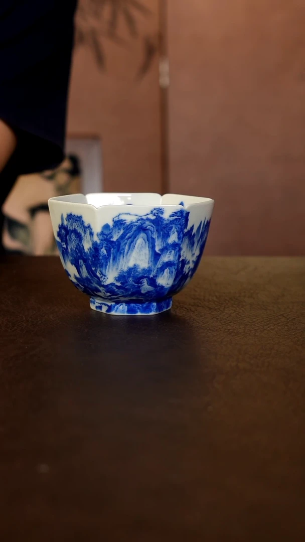寻山晓隐 茂林远岫图