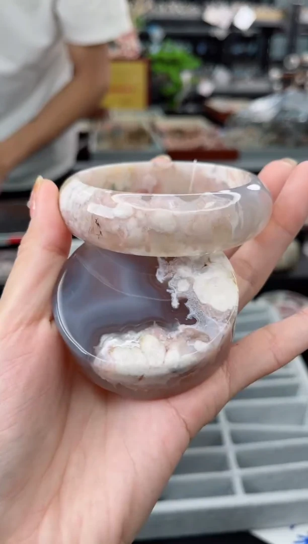 【闪购商品】石英质玉手镯未镶嵌58圈口（赠品镯心）3571245