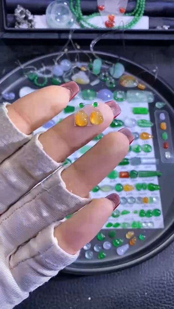 未镶嵌挂件翡翠貔貅