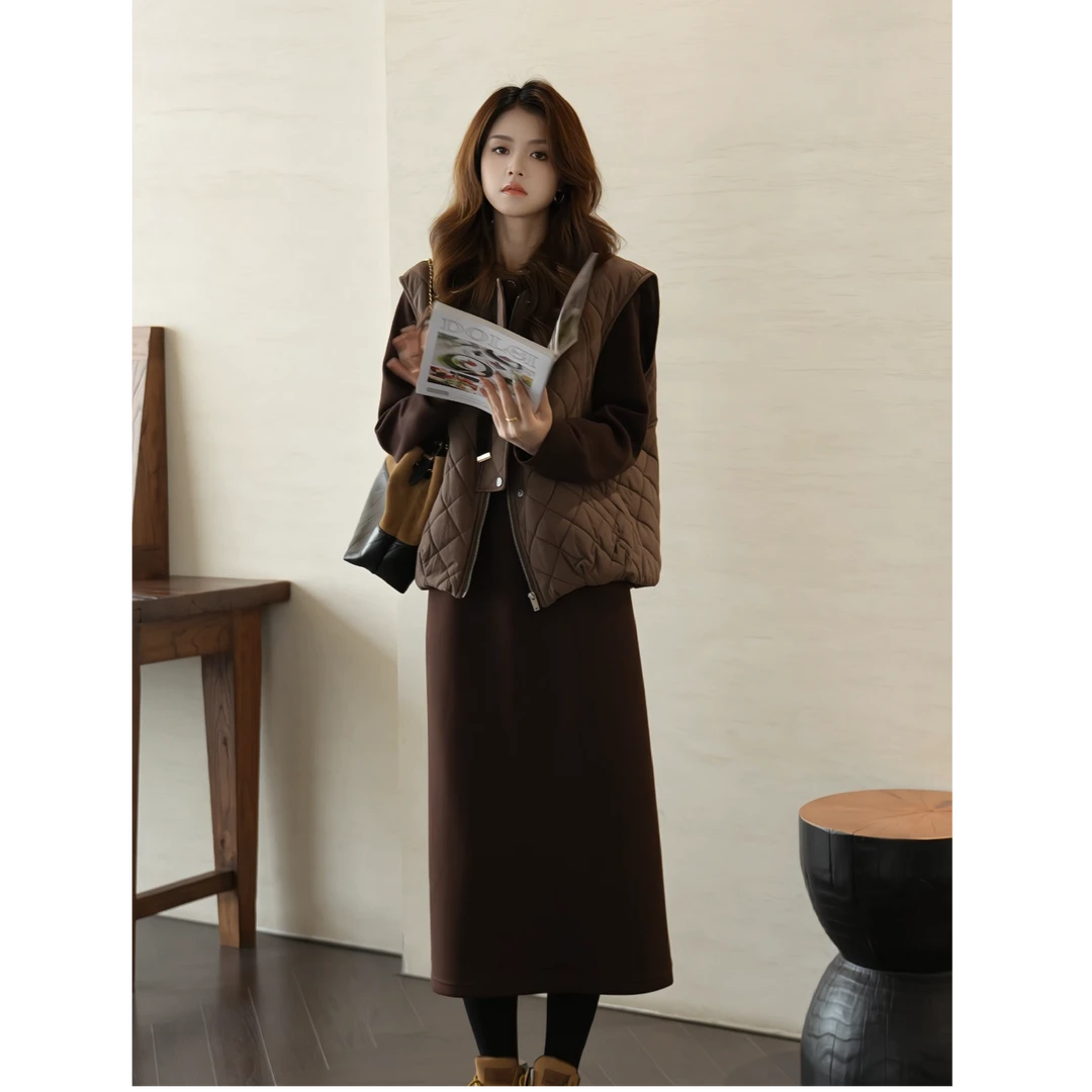 QEIIWMVIP/柒院冬季新款气质高级感显瘦百搭宽松圆领棉马甲7511