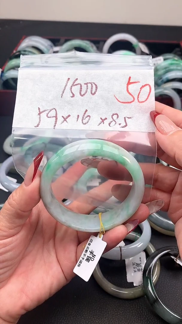 【闪购商品】定制翡翠未镶嵌毛货需精细抛光+多样性发货拍一发一