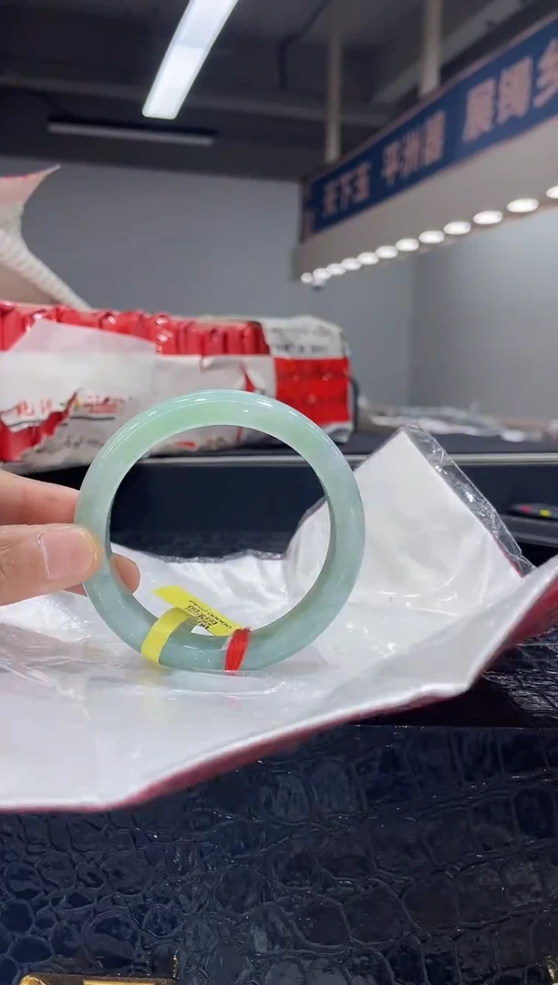 未镶嵌手镯翡翠1 5758